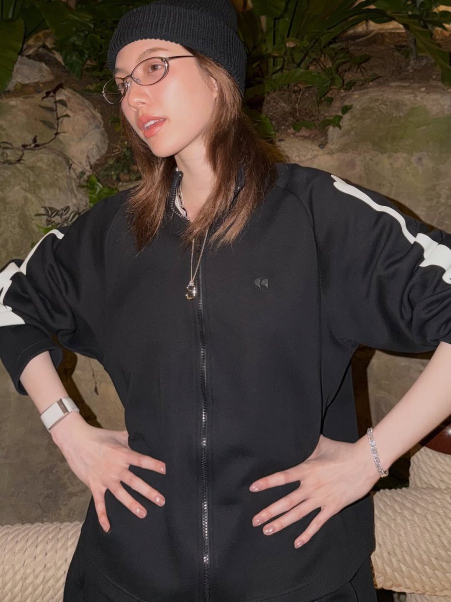 ที่นี่เราอยู่กันแบบนี้นะน้องนะ

เมะ                                                              เคะ