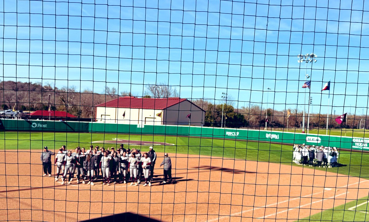 𝙺𝚎𝚕𝚕𝚢 𝙳𝚊𝚖𝚙𝚑𝚘𝚞𝚜𝚜𝚎 tweet media