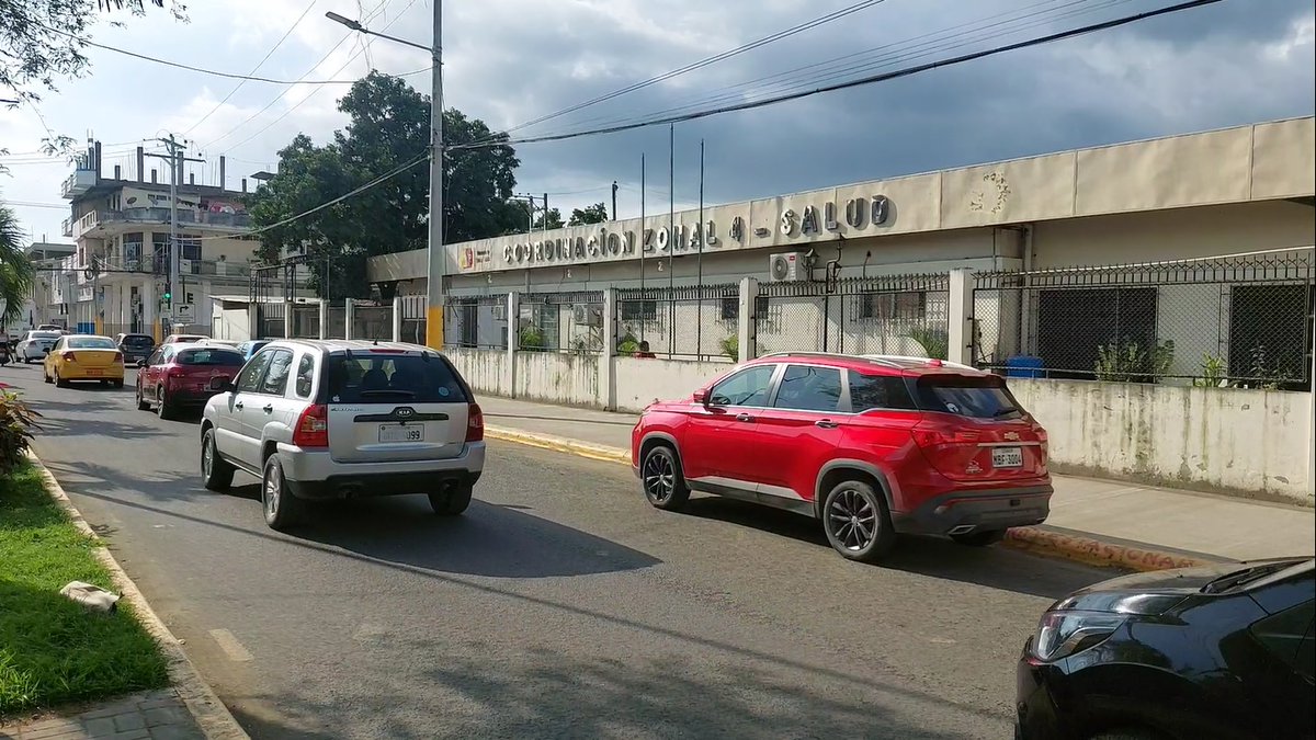 #Atención La ccordinación zonal 4 de salud que comprendía las provincias de #Manabí y #SantoDomingoDeLosTsachilas desaparece para convertirse en DIRECCIÓN PROVINCIAL DE SALUD con jurisdicción unicamente en Manabí.
El cambio obedece al decreto ejecutivo 70 suscrito por el