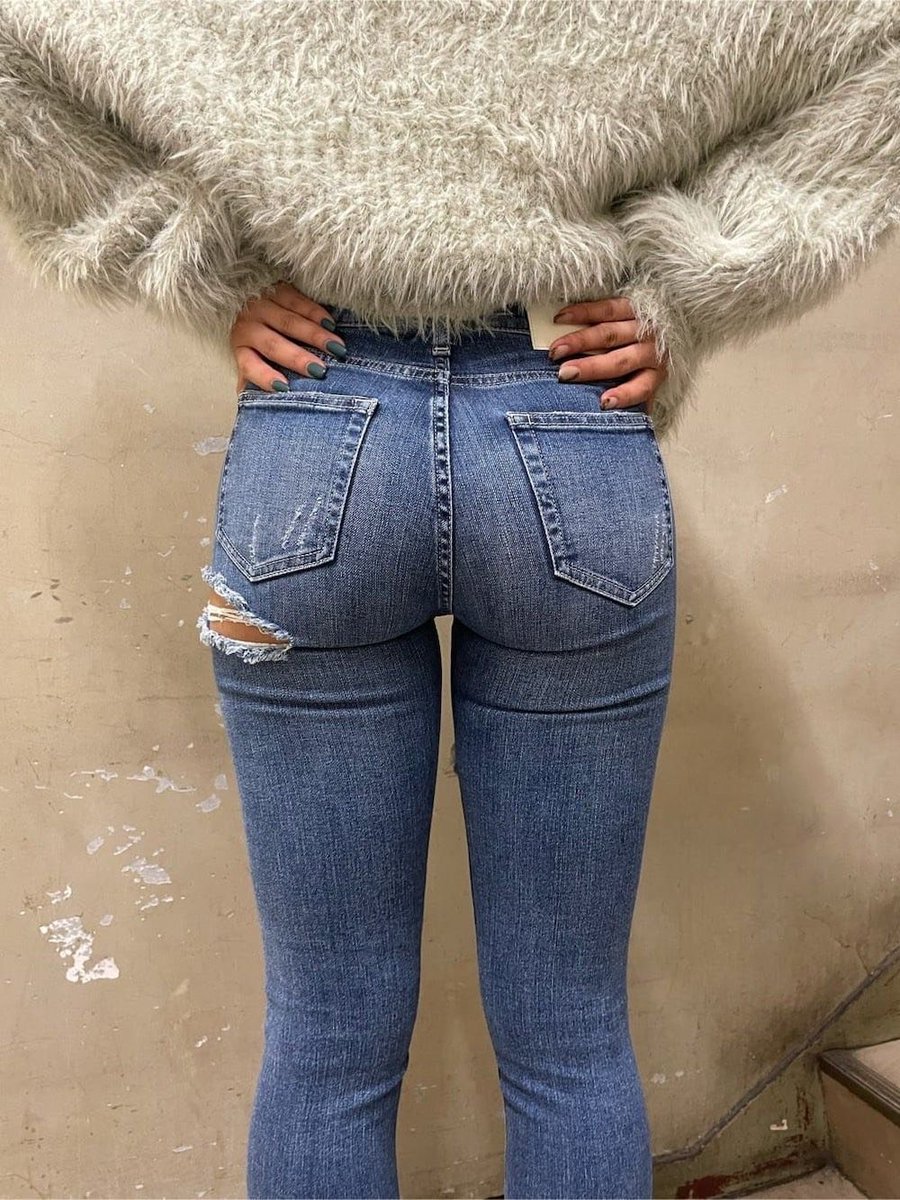 さやか tweet media