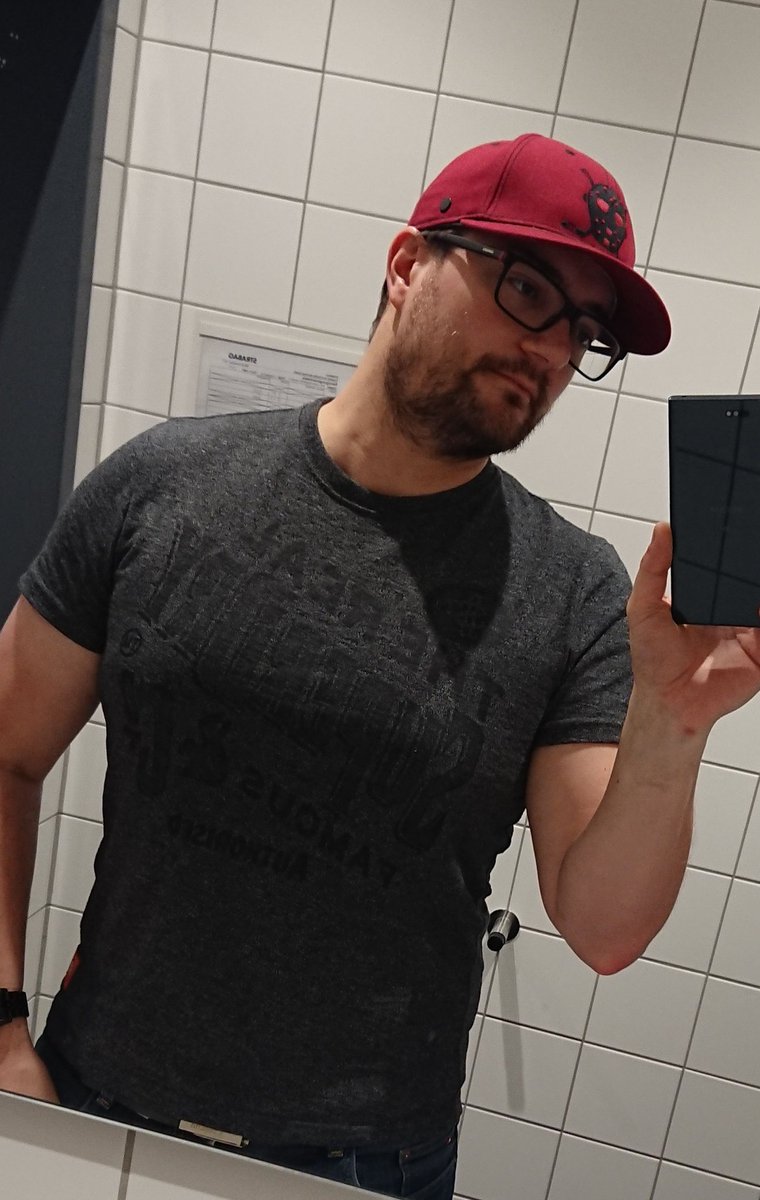 Bestestest Boi ™ 🔜 DoggyWeekend Berlin tweet media