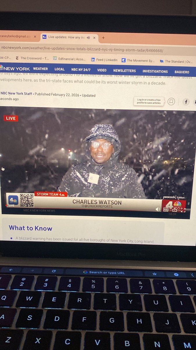 caseybelko's tweet photo. Give this man a raise!!! 🙏🏻🙏🏻🙏🏻 @chuckreports @StormTeam4NY https://t.co/EvdGTuY8ys