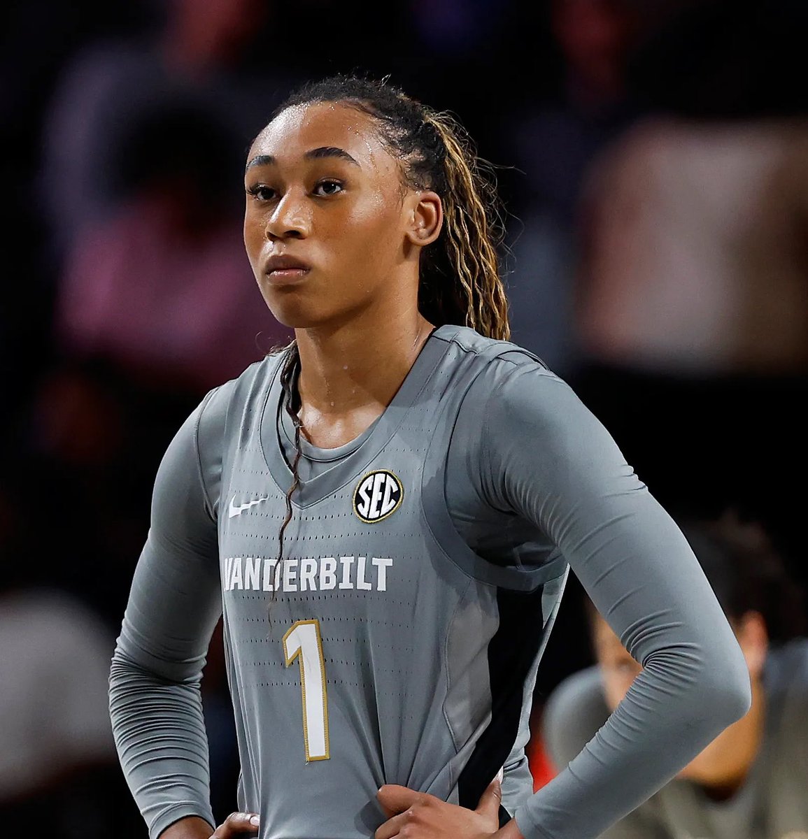 I talk hoops 🏀 tweet media