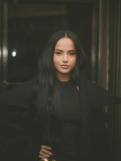 Tha Starz tweet media