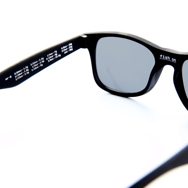 MrNoBite's tweet photo. 2020年に発売しご好評を頂きました、DANG SHADES × BURITSUのコラボモデルが限定で復刻致します！

今回はレンズが「日本製ライトグレー」にアップデート！鯖江工場で作られた国産のレンズが採用されています。¥5,500（税込）とお求めやすい価格なので、車に1つ入れておけば偏光を忘れてもバックアップにも。車の運転なんかでも使っていただいております！

ご予約はこちらから💁‍♂️
https://t.co/slw7TvXxfA #dang #buritsu
