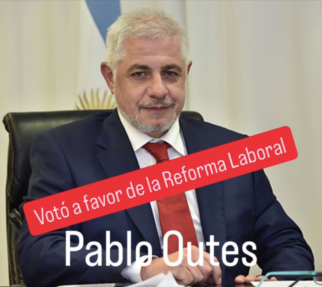anavarni's tweet photo. Rata! traidor! https://t.co/wZZmUuZbik