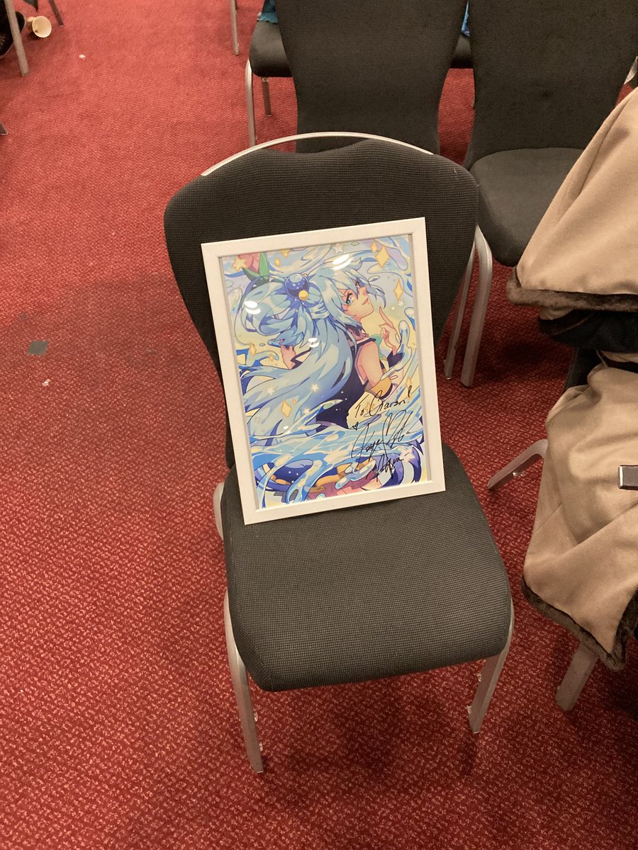 Look what I got from <a href="/FayeMata/">Faye Mata 🩵</a> (the English voice actress of Aqua) at LAGC this weekend!!!