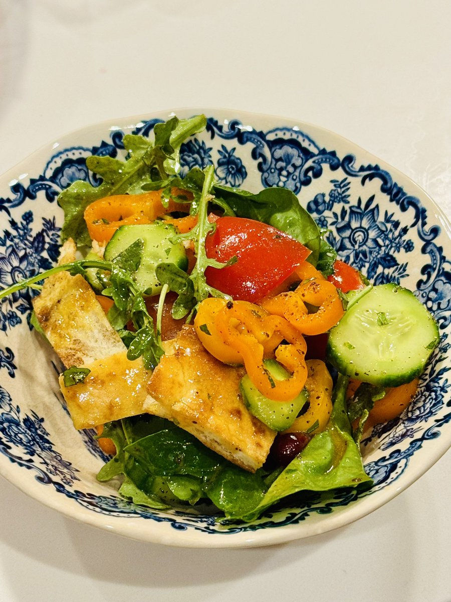 Busy Chasing My Tail tweet media