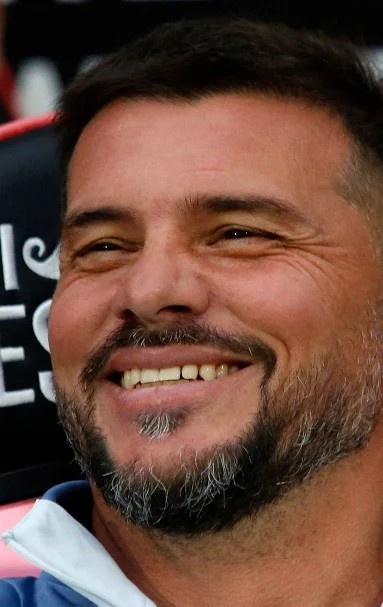 🚨🇲🇽 [CONFIRMADO] Tras la repentina salida de "El mencho", MARIANO HERRÓN asumirá de manera interina la dirección técnica del Cartel Jalisco New Gen. 

vía <a href="/FabrizioRomano/">Fabrizio Romano</a>