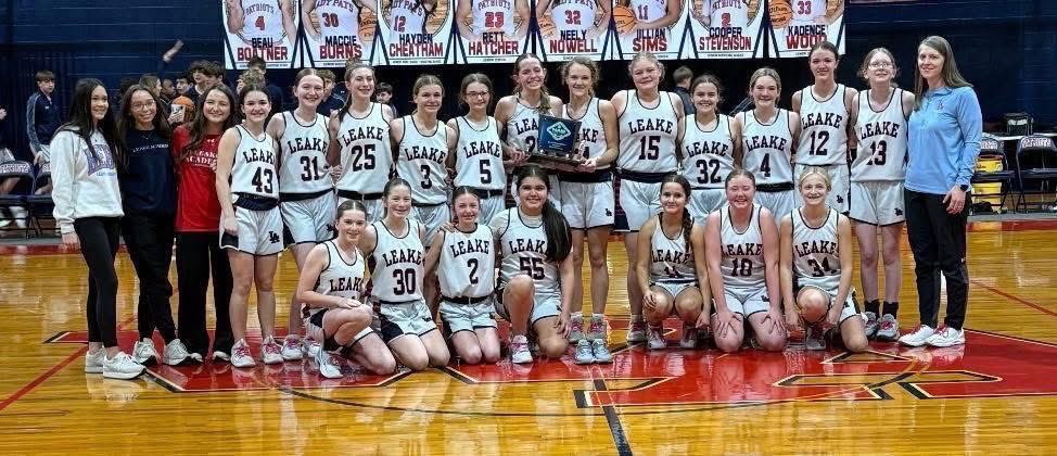 Ahatch35's tweet photo. Blessed to be called coach and called to coach ❤️🏀🙏 https://t.co/ZTYG7lWNhv