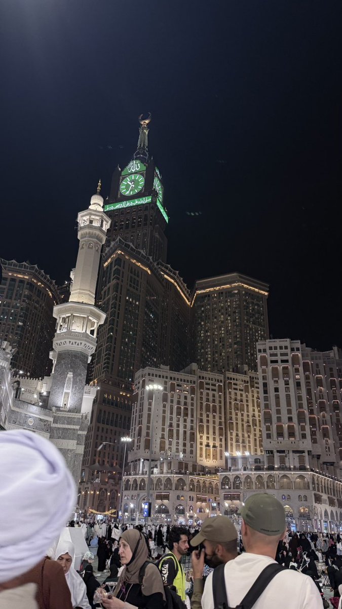 PearlIy7's tweet photo. وفي ختام فترتي كمسعفة متطوعه لهذا البرنامج العظيم الذي يسعى لخدمة ضيوف بيت الله، اشكر جميييع القائمين عليه شكرًا جزيلاً لجهودكم في تقديم هذا العمل المشرّف والله يكتب أجرنا اجمعين🤍

 #برنامج_العمرة_المنهجي 
#عطاء_لا_ينقطع_وأجر_لا_يُعد https://t.co/n0zqHa5lWC