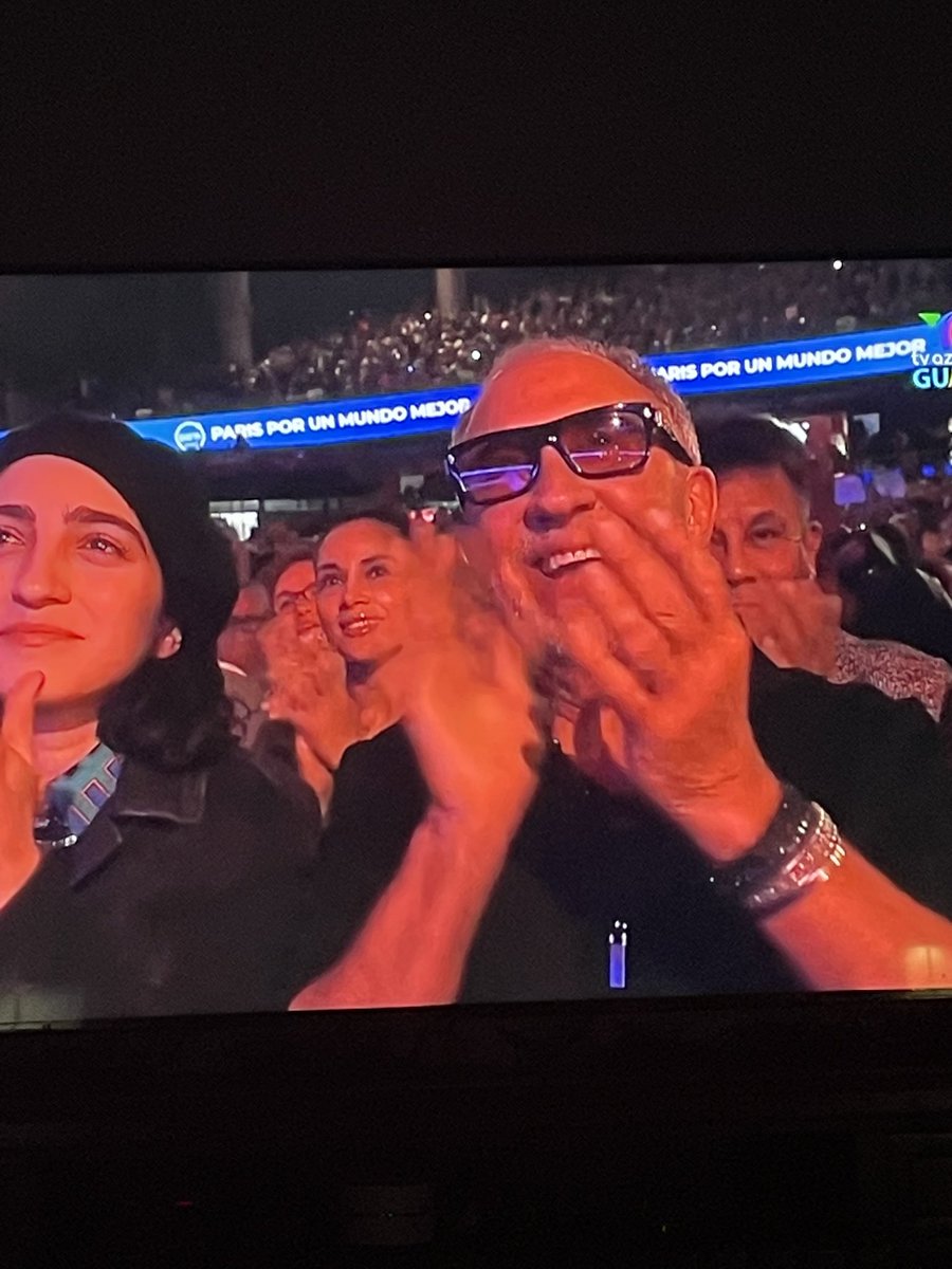 Cristina tweet media