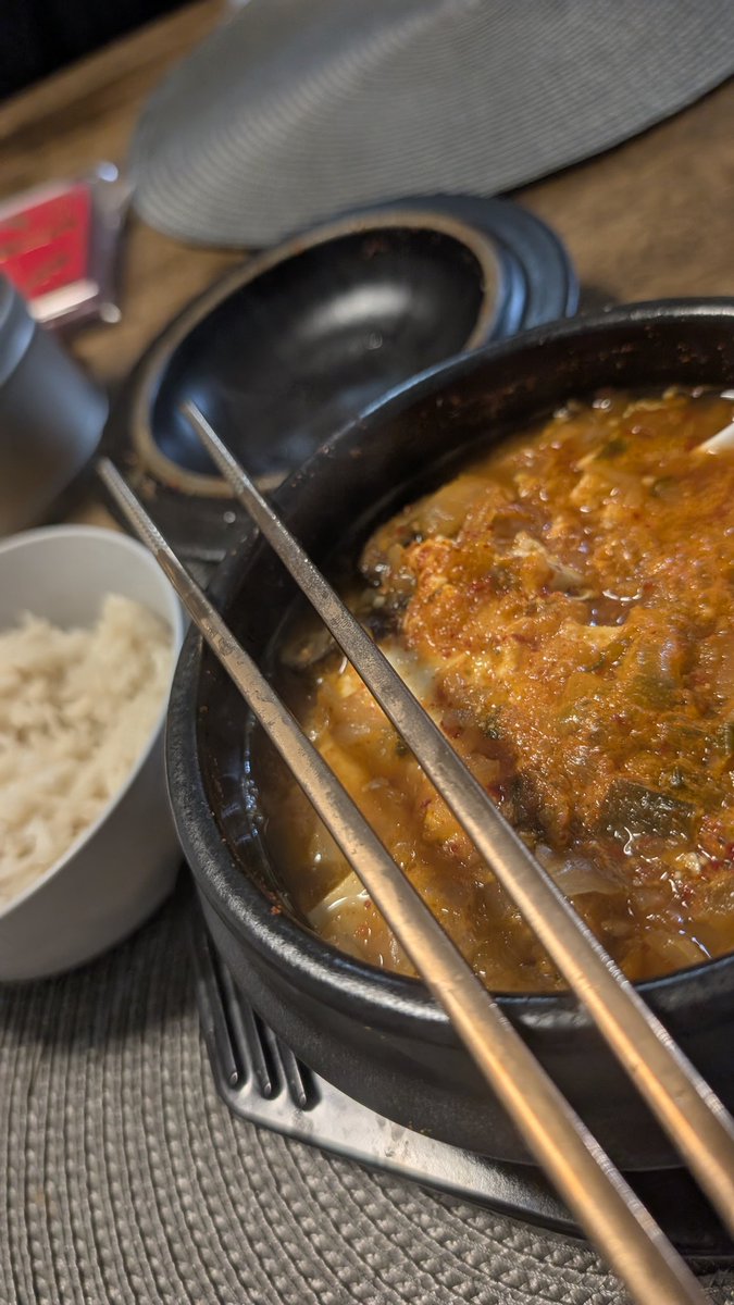 romanova's tweet image. Getting stone bowls was a good investment.