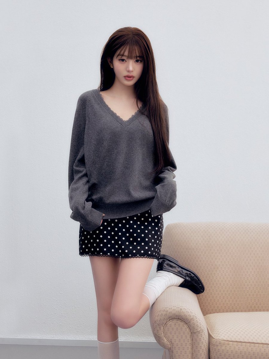 wonyoung pics tweet media