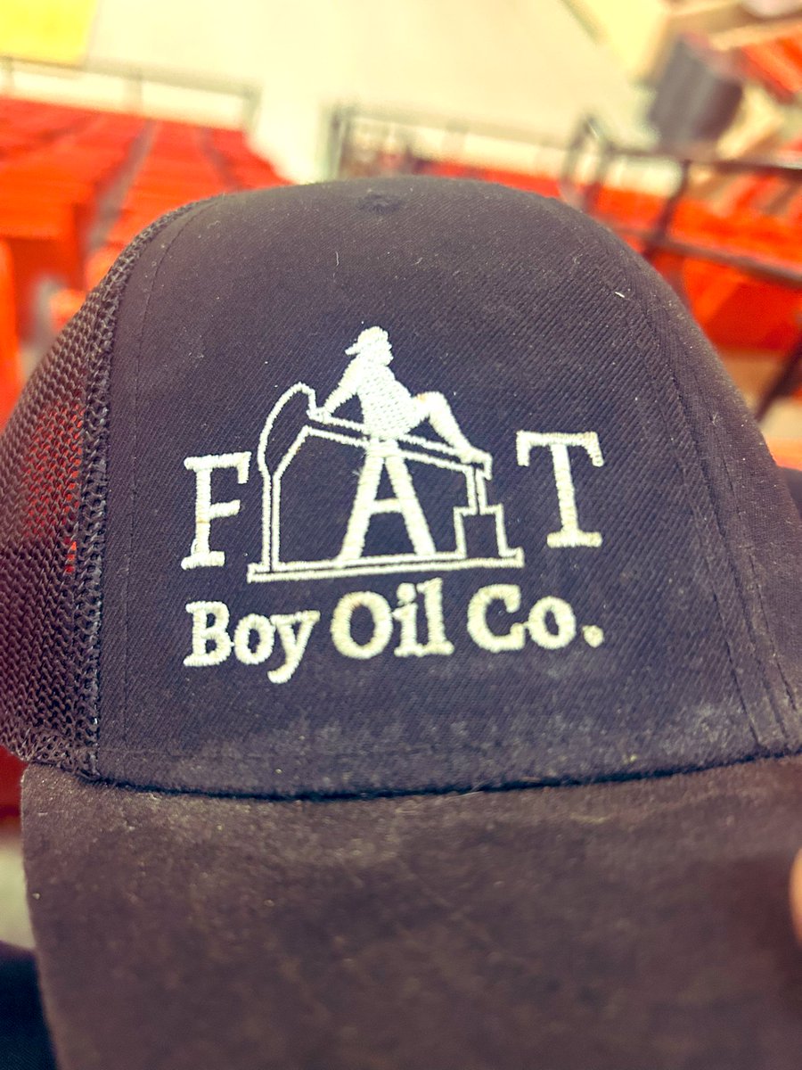 TFG870's tweet photo. Who wants a hat that didn’t get one last time around? Hit me up, about to order more. @FatBoyOilCo https://t.co/I8wzIKatyS
