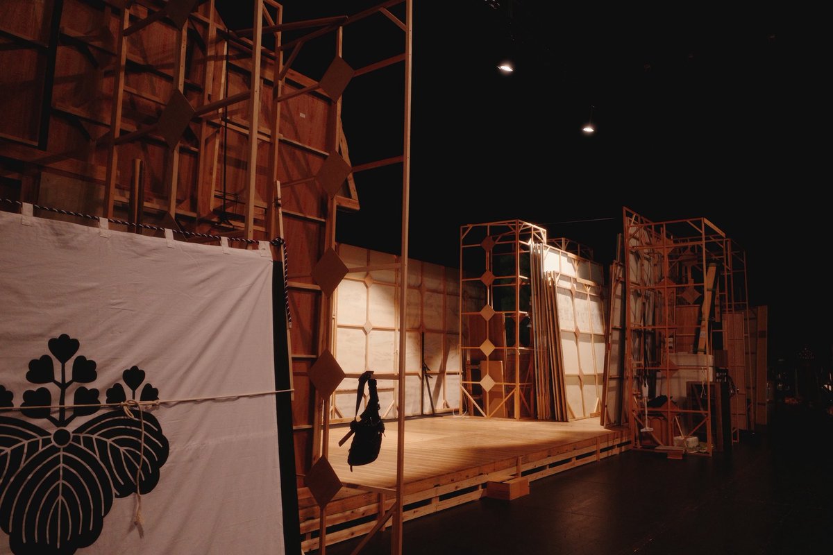 Minoshiro_Y's tweet photo. 本日KAAT神奈川芸術劇場 文楽公演千穐楽です。今月もおおきにありがとうございました㊗️ https://t.co/jxNqjauqtY