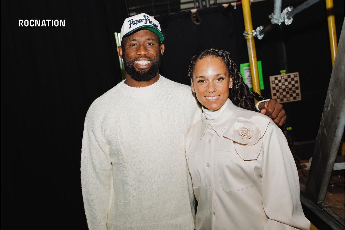 Paper Planes tweet media