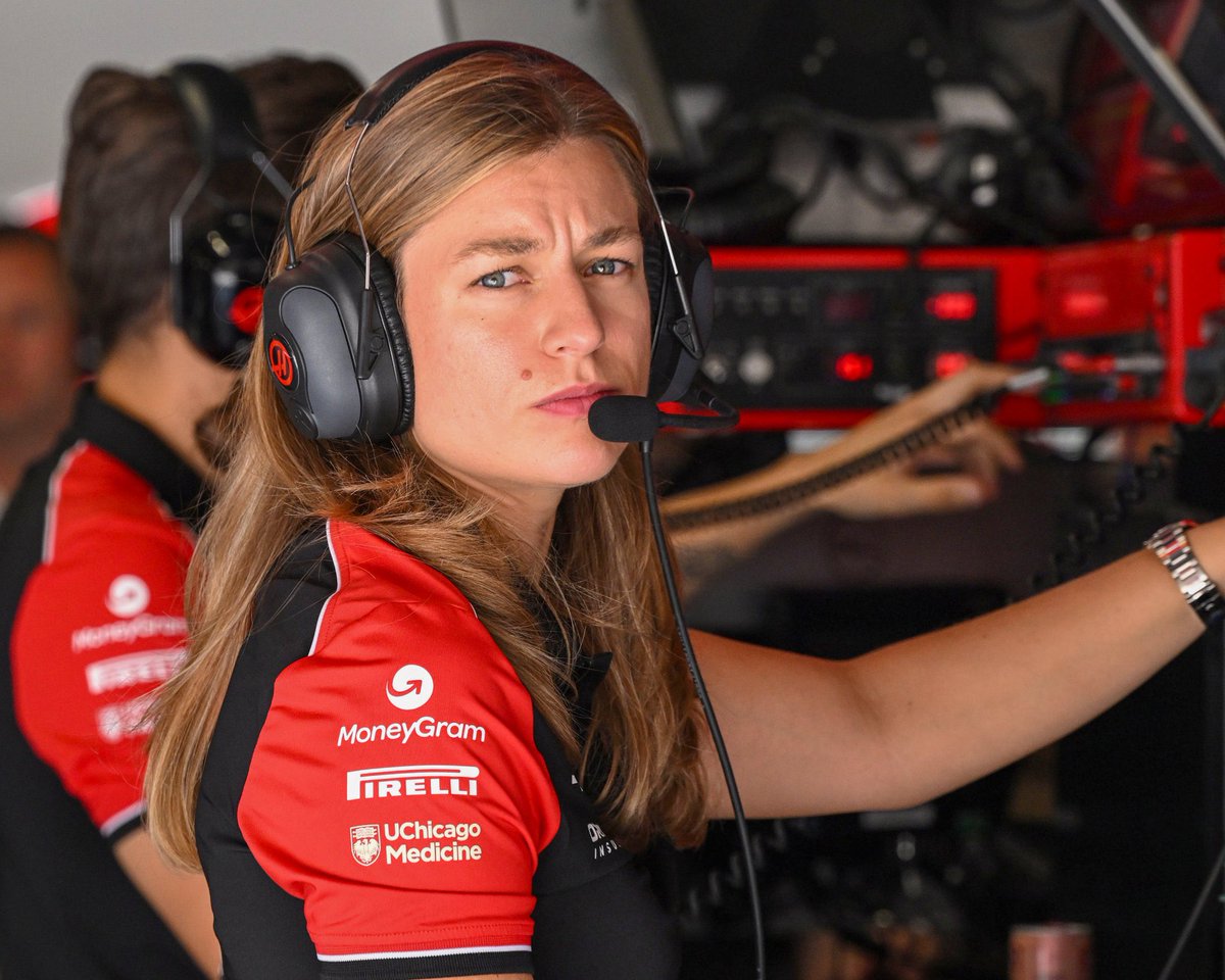 RBRHub's tweet photo. 🔴 At the Australian GP, Turn 6 has been named after Red Bull strategist Hannah Schmitz and Esteban Ocon’s race engineer, Laura Mueller. https://t.co/P2ESzvlKI2