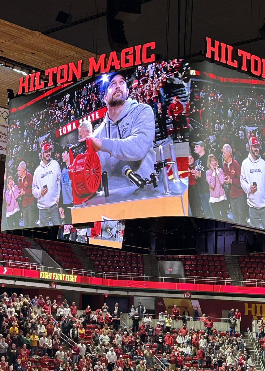 CycloneGridiron Club tweet media