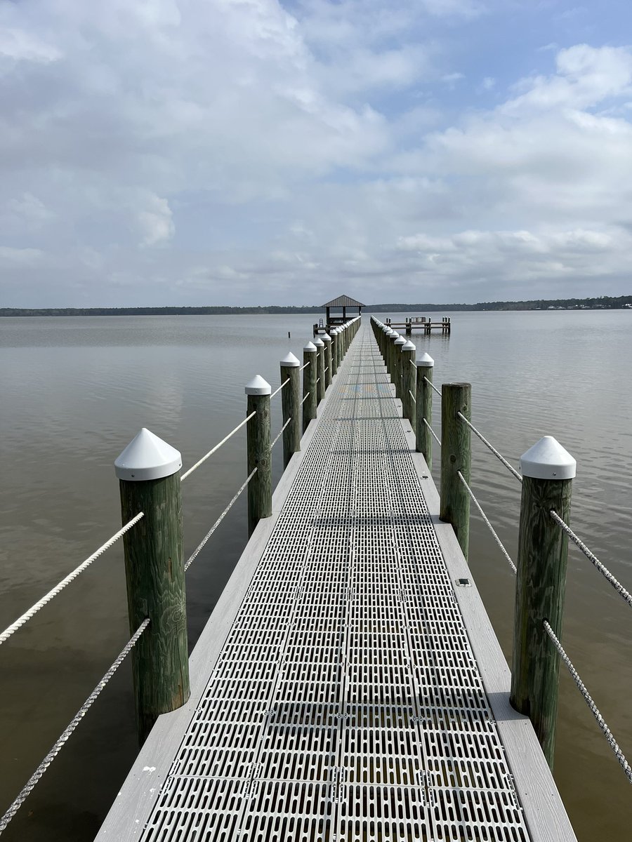 chloe casanova tweet media