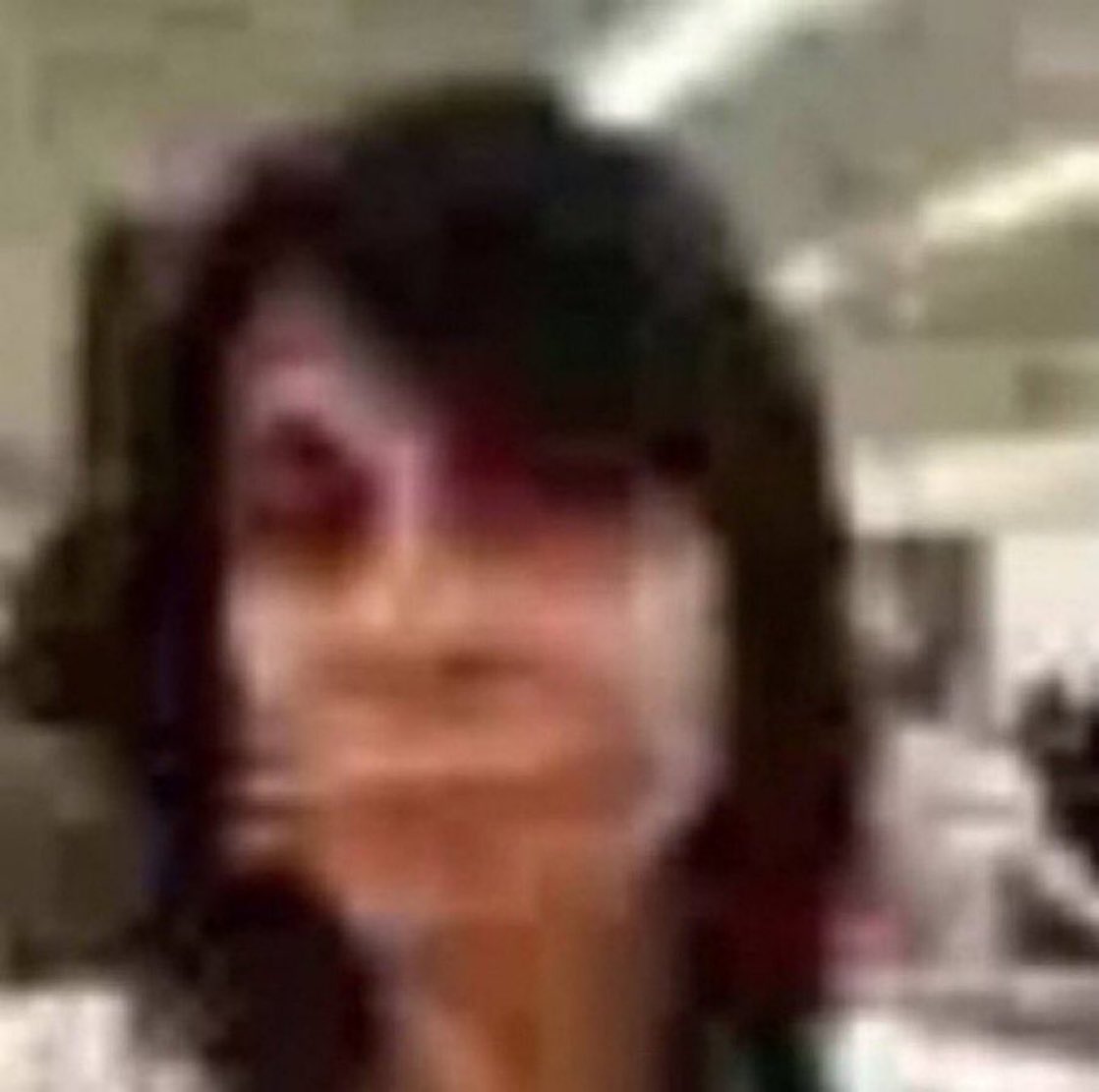 rei brincou muito duro nesse carnaval e já quer colo e afeto