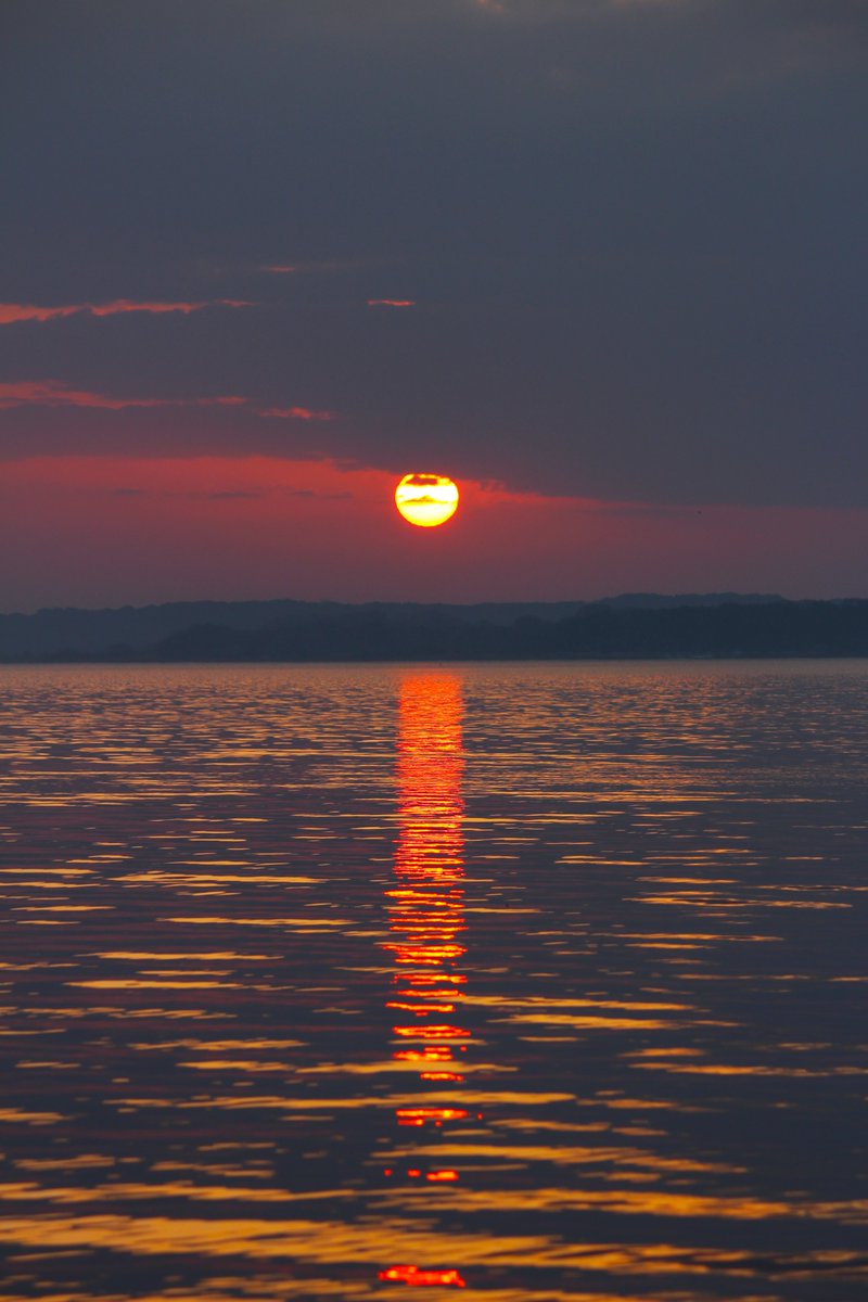 _k_i_n_o_04_'s tweet image. 朝日が昇る
#photo
#写真パシャリ
#写真好きな人と繋がりたい
#キヤノン党でほめあいたい #Canon