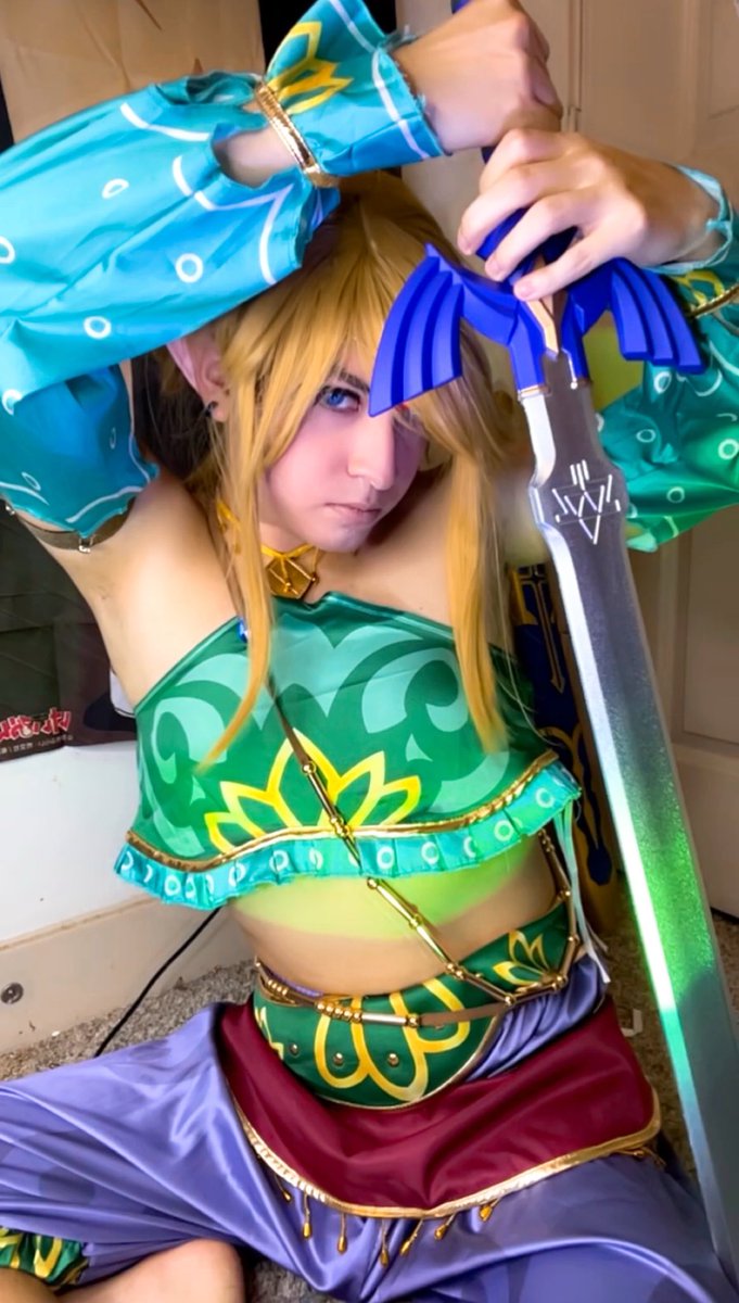 GamaGooob's tweet photo. A little late but happy 40 year anniversary to the legend of Zelda franchise!
So many happy memories as a kid from this franchise and the characters alone!
#zelda #zelda40th #zeldatwt #botw #totk #zeldacosplay #link #linkcosplay #tloz #thelegendofzelda #cosplay #cosplayer #cosplaytwt #mootshunt #mootstwt
