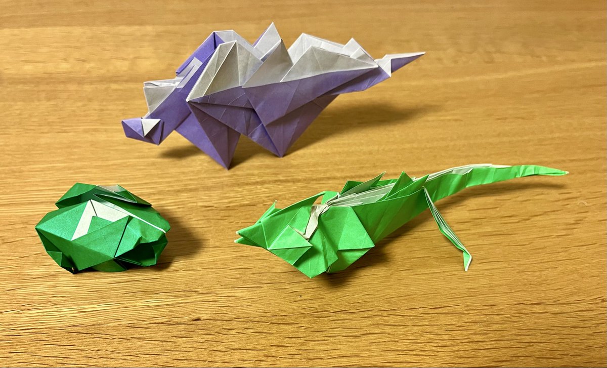 MT_origami's tweet photo. 関西コンお疲れ様でした！
脇田くんのステゴサウルス
小尻くんのカメレオン
林くんの福蛙を受講しました
どれも個性が出ていて面白かったです！

初めての講習は反省点が多かったですが、ありがたいことに満席ですごく嬉しかったです！緊張しました…
受講していただいた方、ありがとうございました！ https://t.co/iDH1WxBWkz