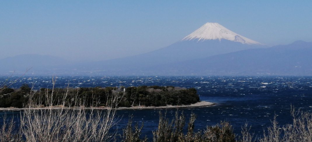 目の前に、ずっと富士山が海越し🌊に見えていたので、何回、撮影の為に
