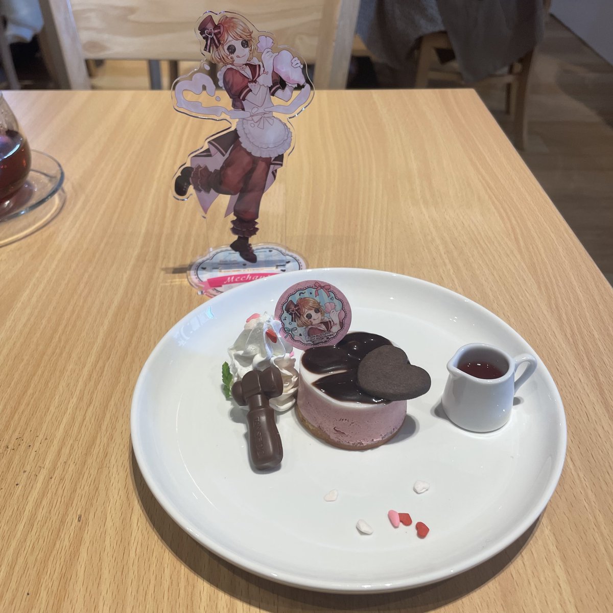 第五人格のコラボカフェ行った人に聞きたい！この機械技師の