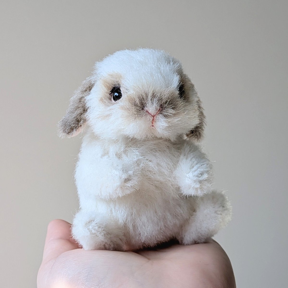 minneでお迎えしたうさぎさんが可愛すぎて、仕事の疲れが全部吹き飛び