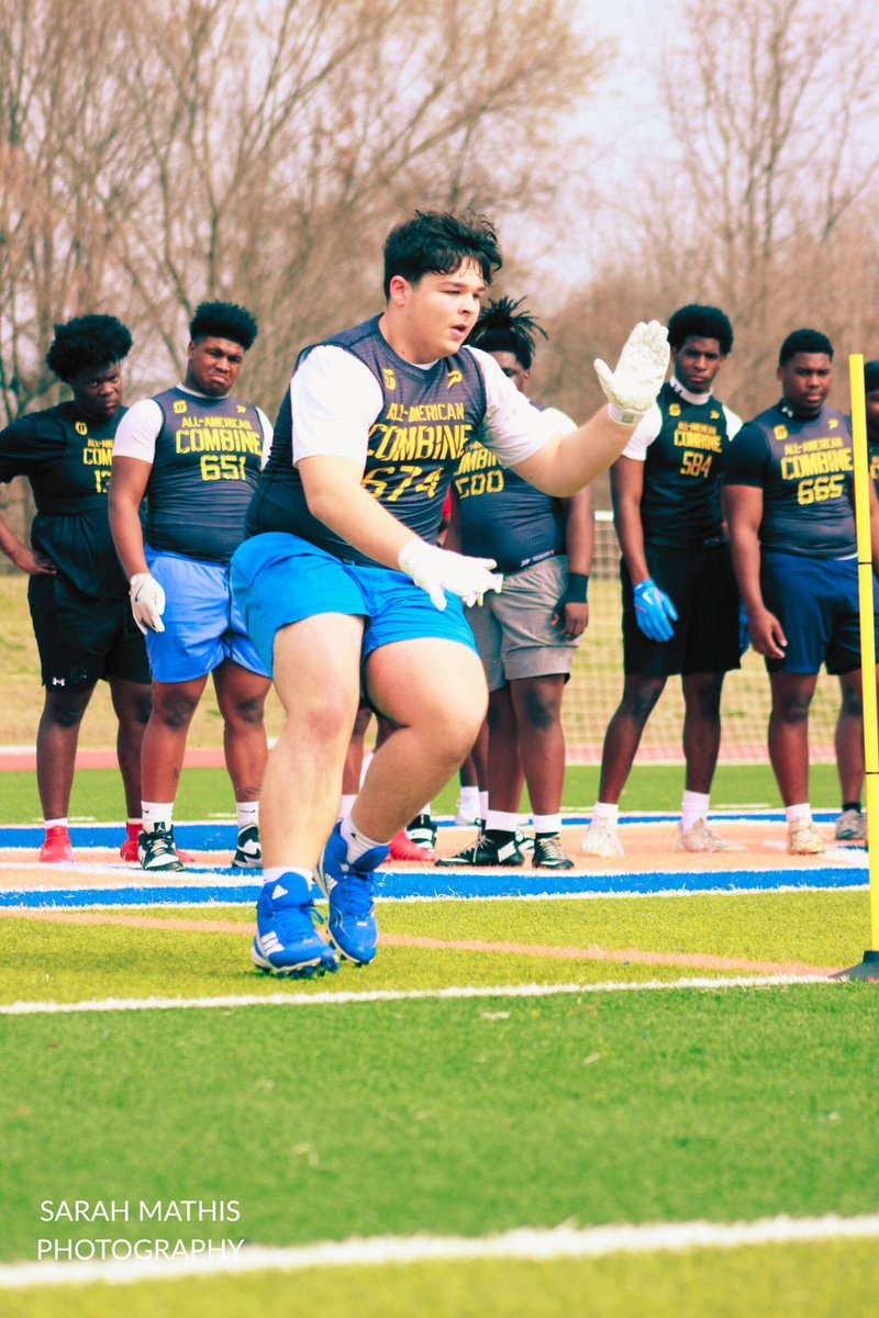 Avin Hartmann ✝️ tweet media