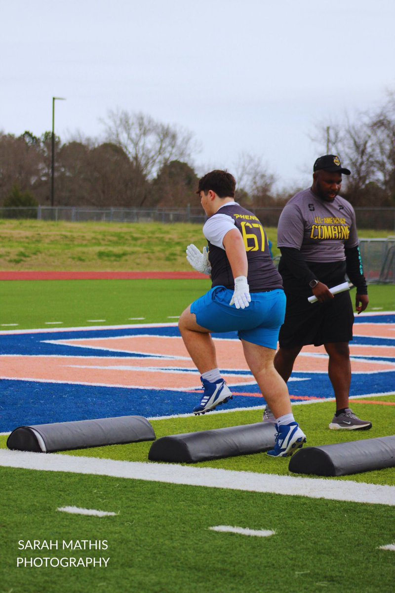 Avin Hartmann ✝️ tweet media