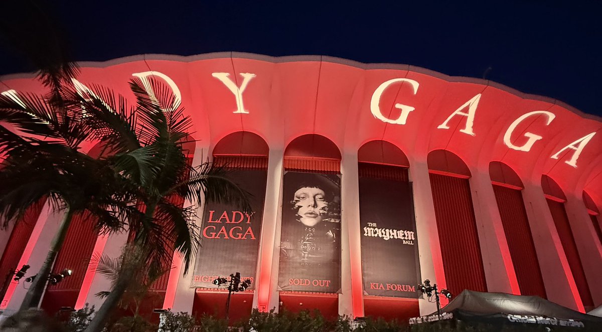 Sorry for the inactivity everyone!! Anyways guess where I am tn LMAOO