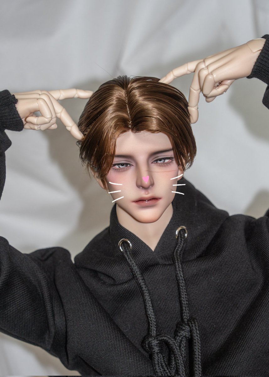 폼 잡고 찍은 사진 진짜 많은데 이게 제일 좋다