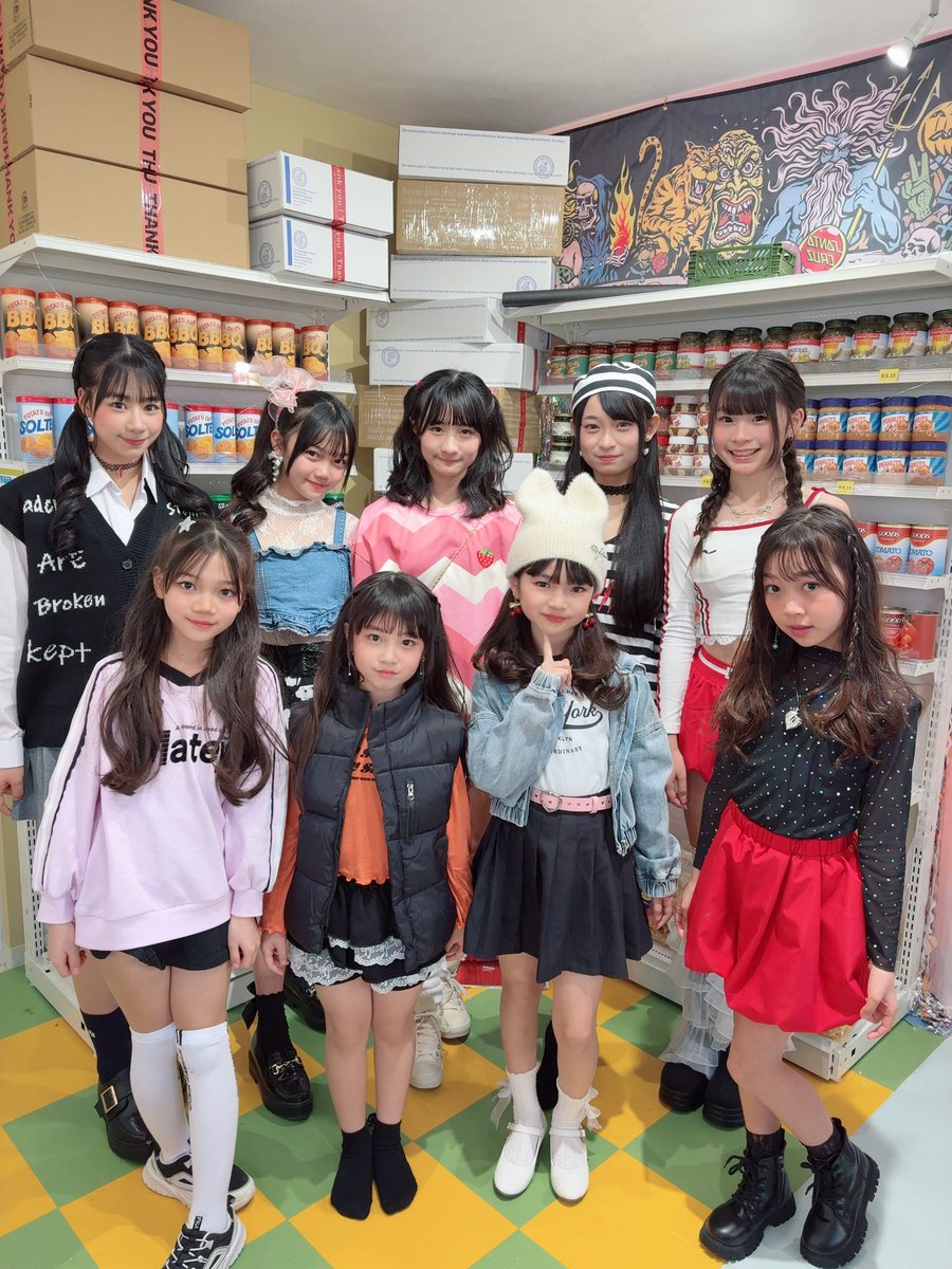 グループ撮影始まりました📸 とっても可愛いスタジオです🍭🍬 お写真