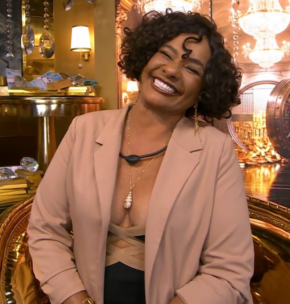 vaidesmaiar's tweet photo. PERDEU TUDO! Sem a herança do marido rico, Maria de Fátima Acioly vai para o BBB https://t.co/lcUPclqYdt