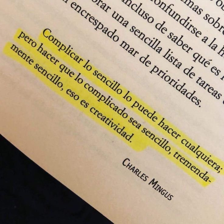 LinaEcheverri's tweet photo. La mediocridad adora lo complejo porque lo complejo impresiona.

El verdadero liderazgo, en cambio, desnuda la idea hasta dejarla clara, accionable y comprensible.

Si no lo puedes explicar sencillo, pues todavía no lo has pensado lo suficiente. https://t.co/SEsH3fTS8o