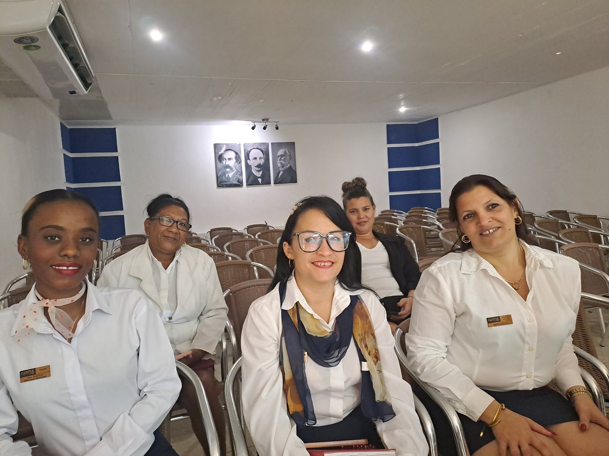 #UnidosSomosMásFuertes #IslazulLasTunas #ElDestinoEresTú #CubaÚnica #HotelesIslazul #minturcuba
#ElValorDeUnaSonrisa