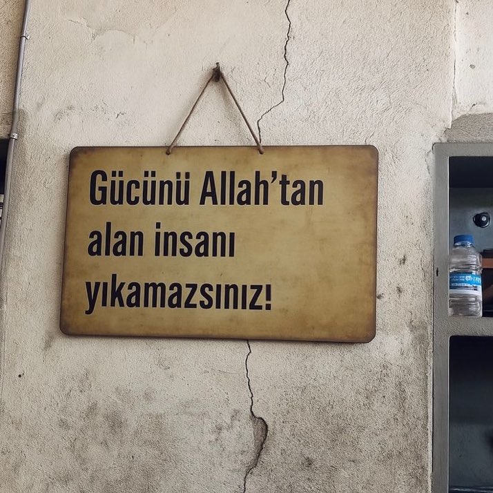"De ki; Allah bana yeter."

Tevbe / 129