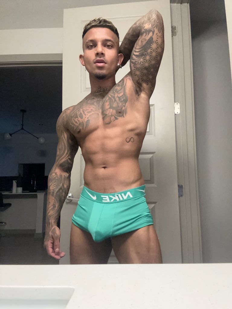 Persian 💰 King tweet media