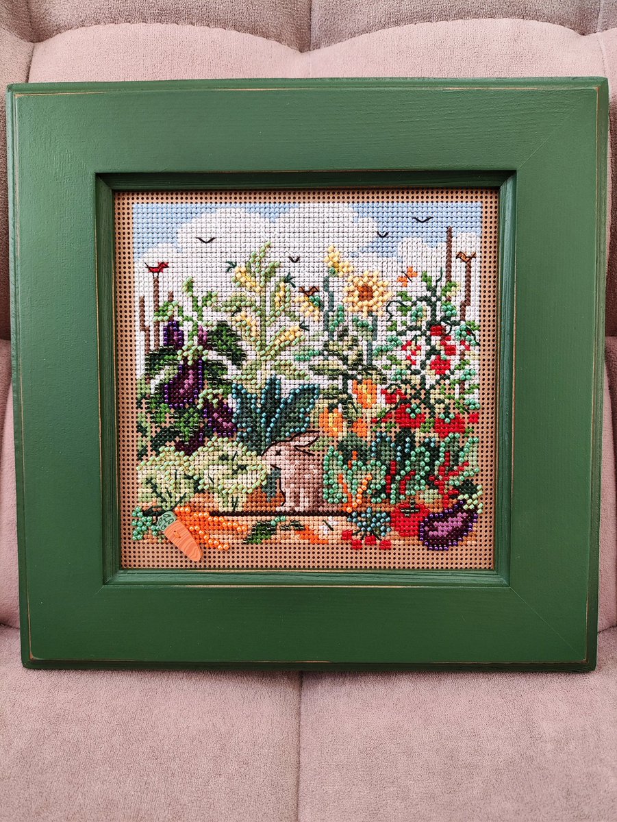 мадлен вышивает tweet media