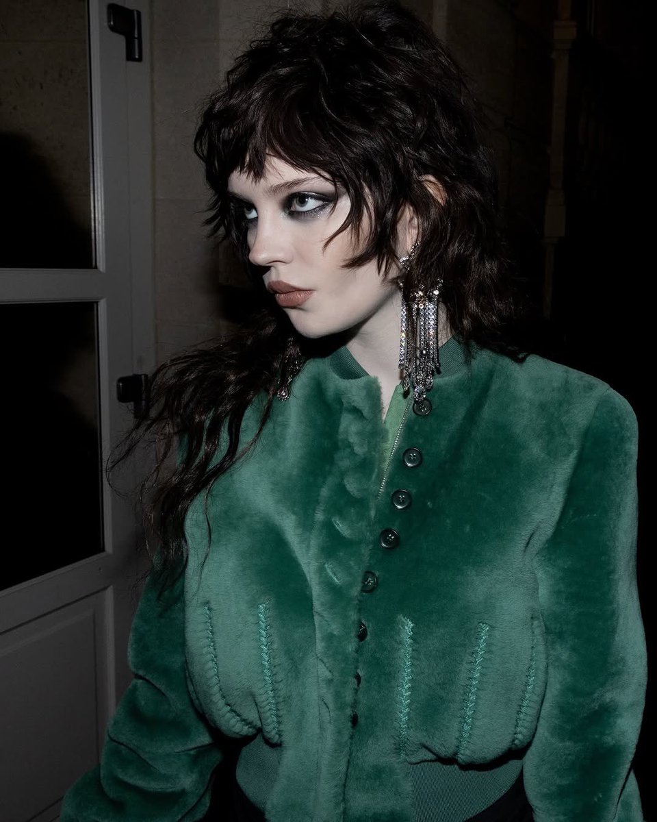 Sophie Thatcher Archive tweet media