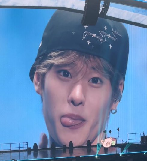 종 tweet media