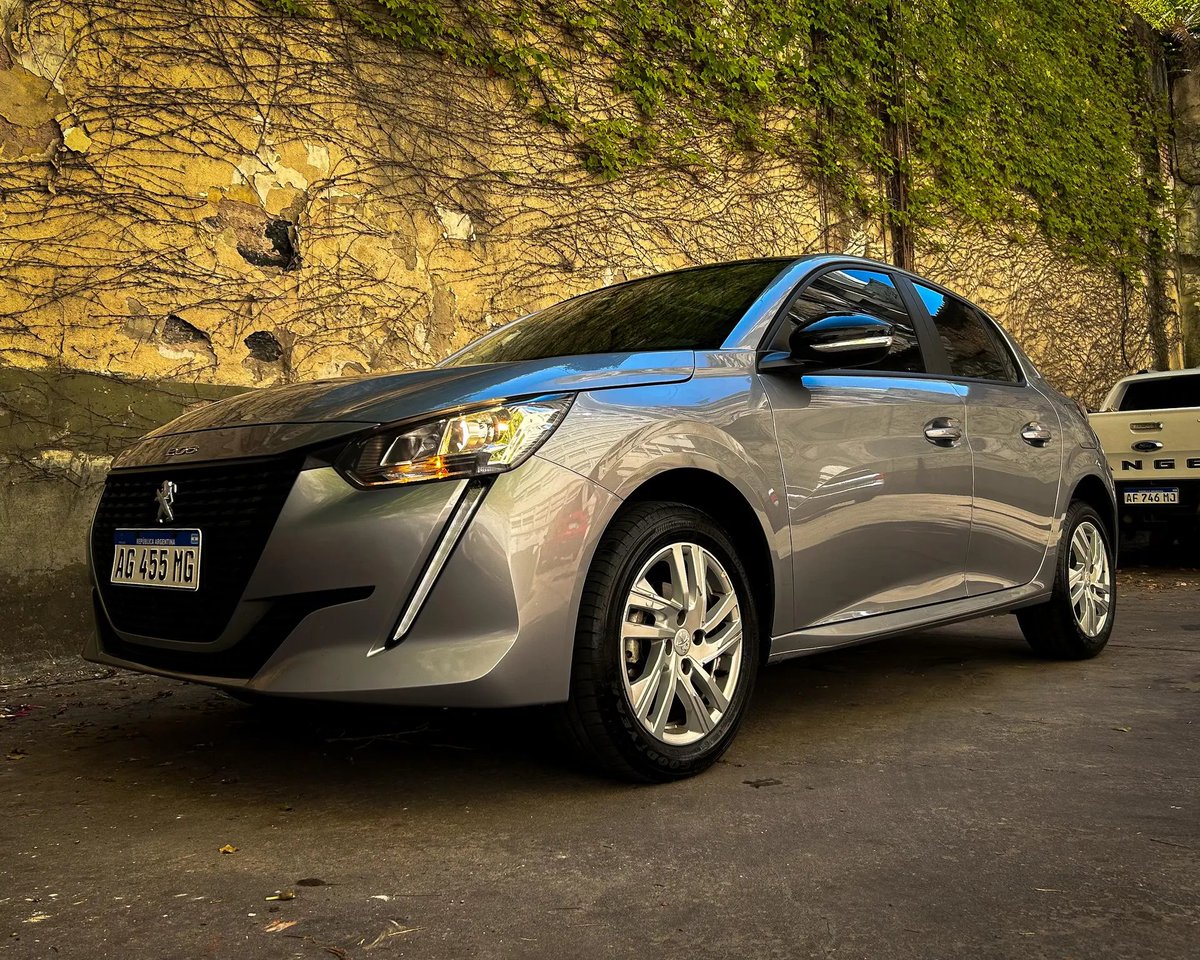 V6 Marketplace tweet media