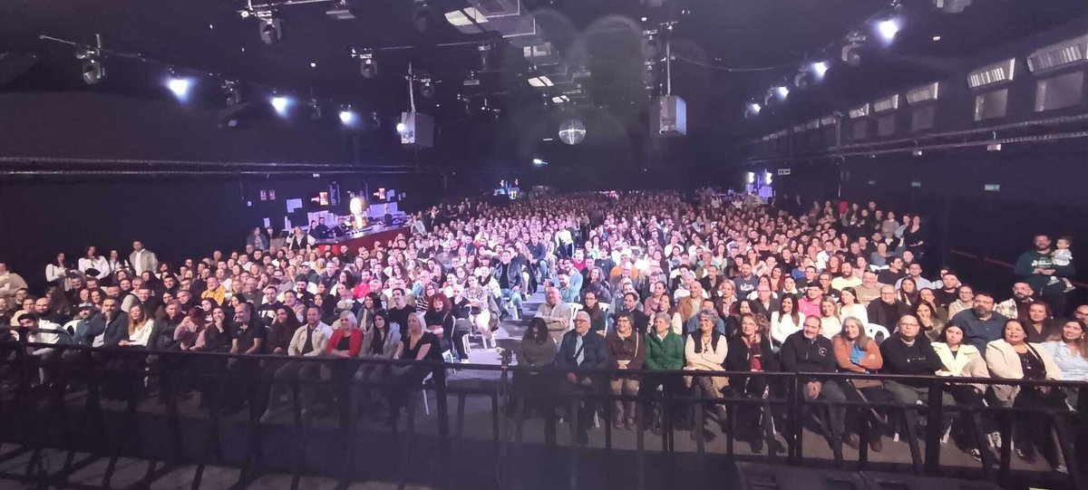 La Comparsa de Antonio Martínez Ares tweet media