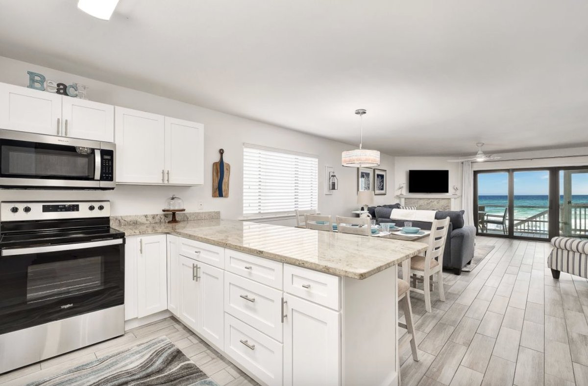 There’s a reason families have been reserving Dune 1 Townhomes year after year, sometimes for decades. 😎 For many, this isn’t just a vacation spot; it’s their "second home" on the sand.

Reserve your spot at Dune 1 now, before it's all booked up: 
beautifulbeach.com/vacation-renta…

#30A