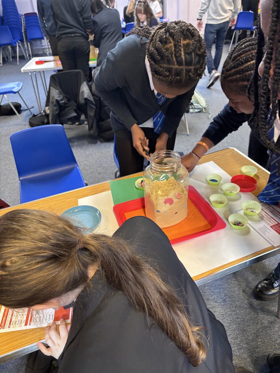 Miss Burrell tweet media