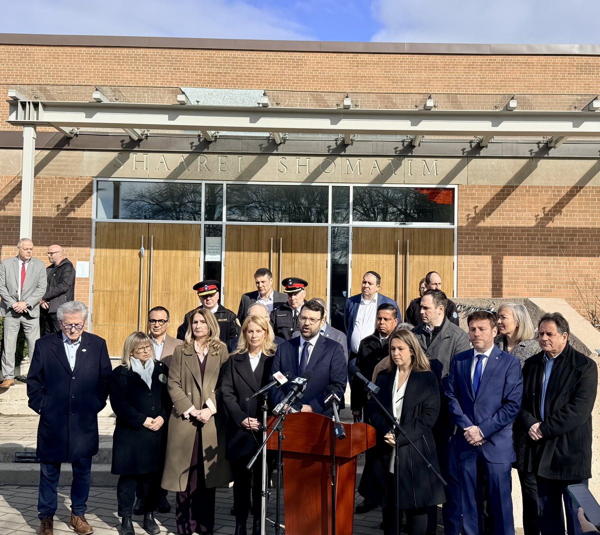 Michael Levitt 🇨🇦🎗️ tweet media