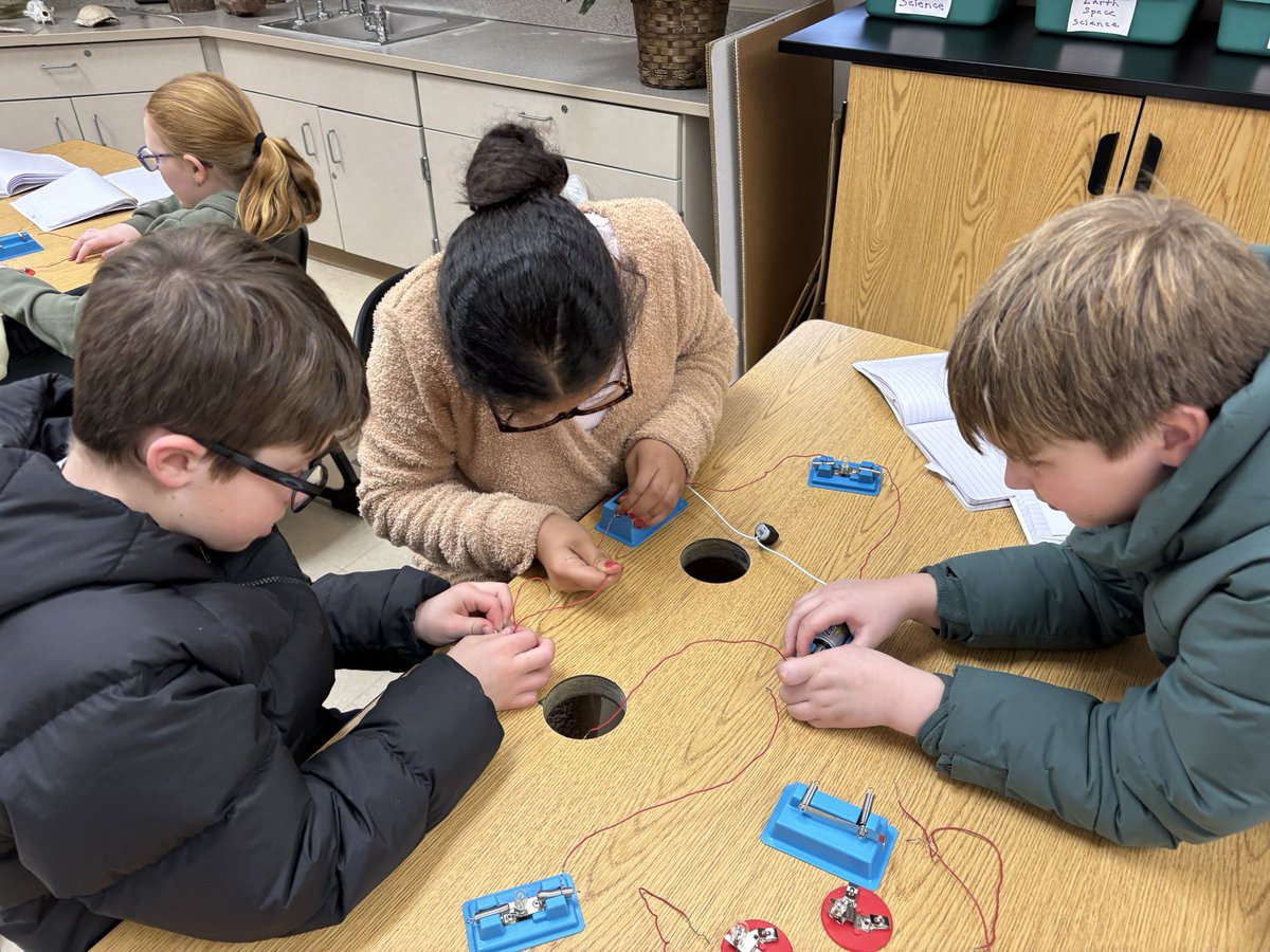 Union STEM Stars tweet media